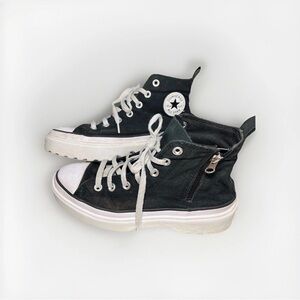 Chuck Taylor Converse All Star Kids Sz5.5 BlackWhite Zip Hi Top Lace Up Sneakers